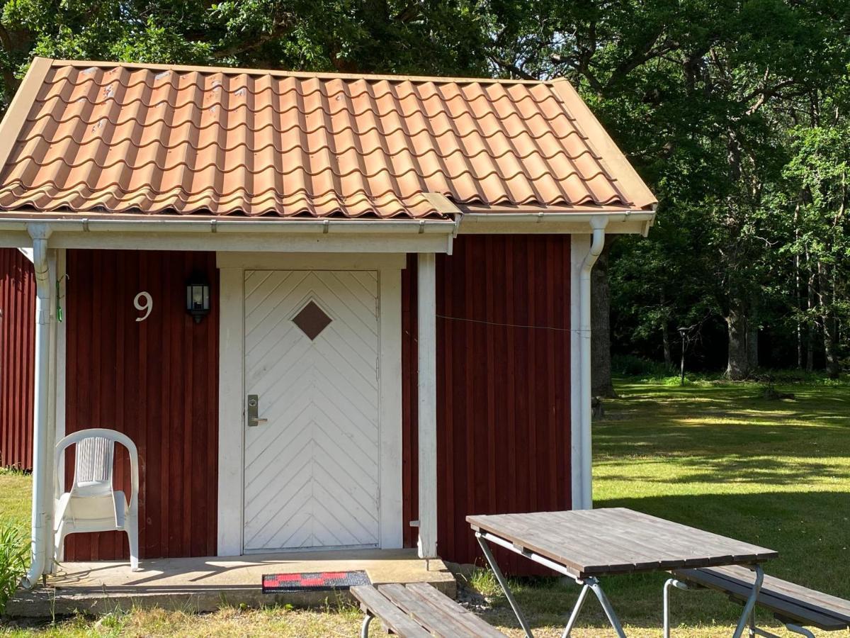Orrefors Stugby O Vandrarhem ภายนอก รูปภาพ