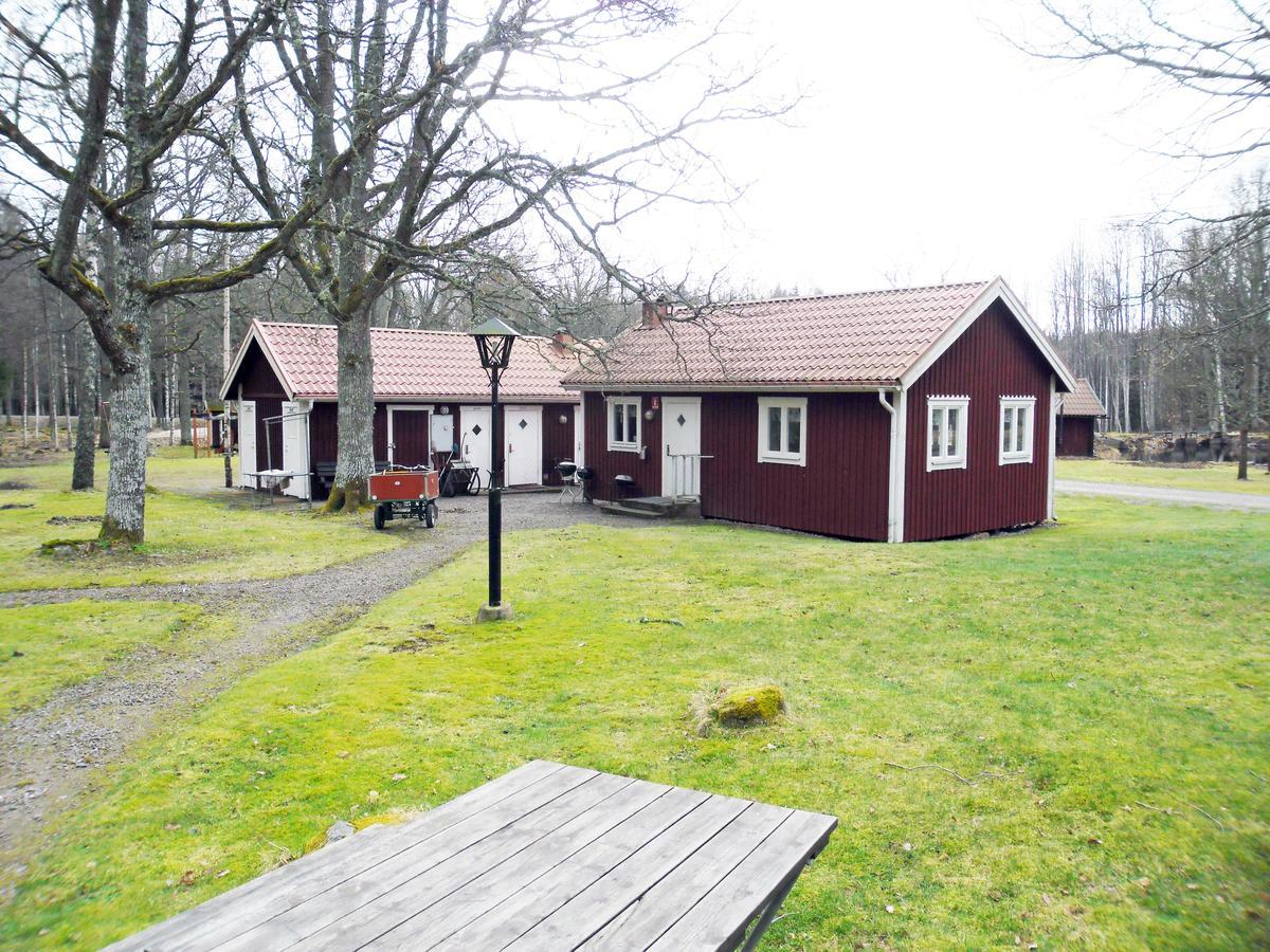 Orrefors Stugby O Vandrarhem ภายนอก รูปภาพ
